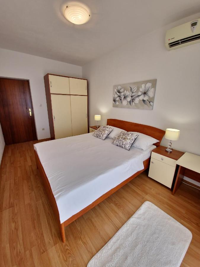 Apartments Cacija Trogir Exterior foto